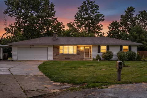 4 Frederick Pl, Medway, OH 45341