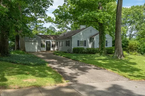 1971 Oak Knoll Dr, Springfield, OH 45504