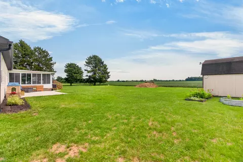 Exterior - 17212 Sharp Rd, Sidney, OH 45365 photo 8 of 10
