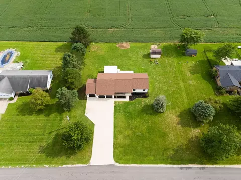 View/Area - 17212 Sharp Rd, Sidney, OH 45365 photo 3 of 4