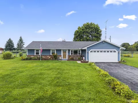 3525 W Farrington Rd, Piqua, OH 45356