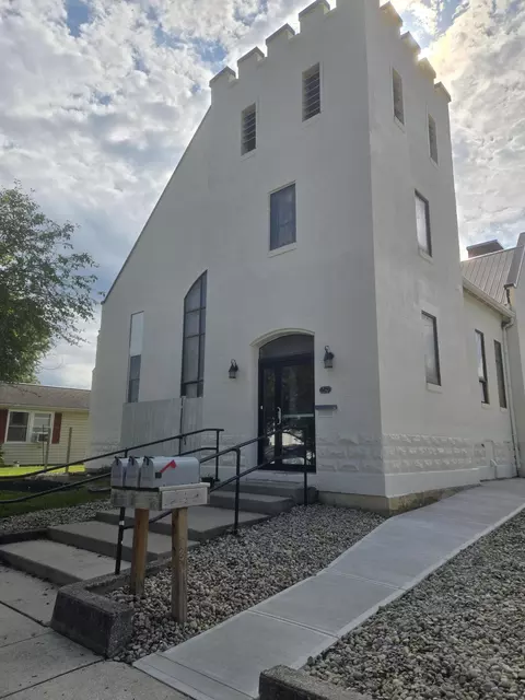 237 N Pine St, Saint Marys, OH 45885