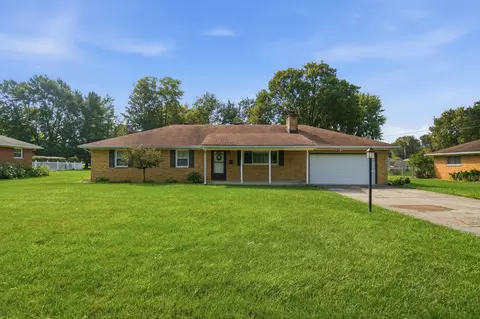 139 Miramar Dr, Enon, OH 45323