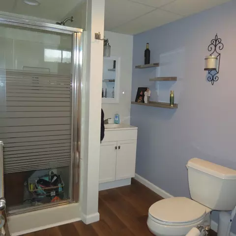 Bath - 1110 Jon Ave, Sidney, OH 45365 photo 3 of 3