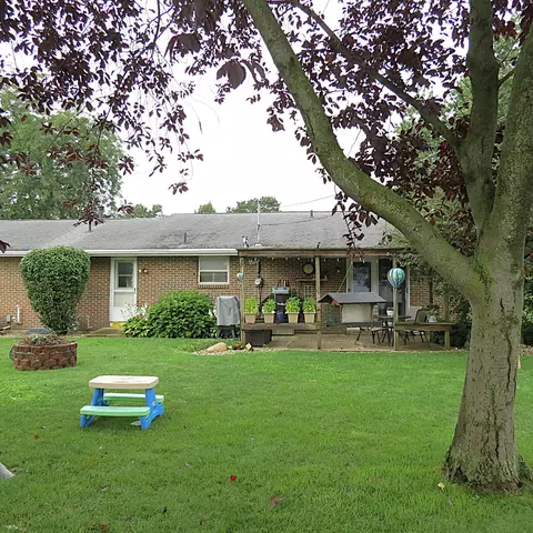 Exterior - 1110 Jon Ave, Sidney, OH 45365 photo 3 of 6