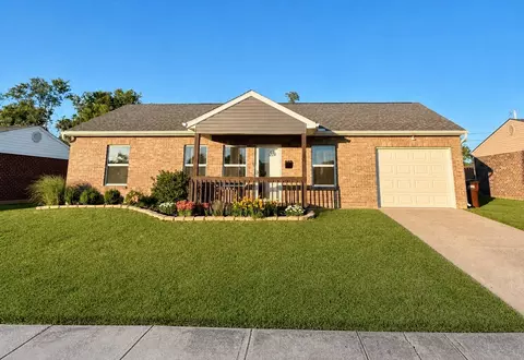 169 Brookmoor Dr, Brookville, OH 45309