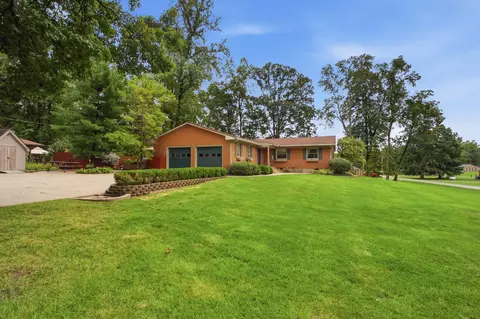 Exterior - 3144 Lark Ln, Springfield, OH 45502 photo 9 of 31