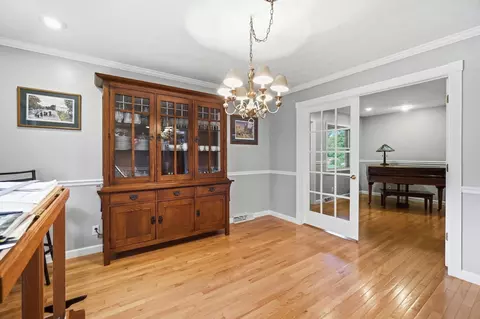 Dining - 3144 Lark Ln, Springfield, OH 45502 photo 3 of 4