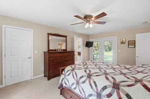 Bedroom - 3144 Lark Ln, Springfield, OH 45502 photo 4 of 12