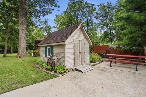 Exterior - 3144 Lark Ln, Springfield, OH 45502 photo 21 of 31