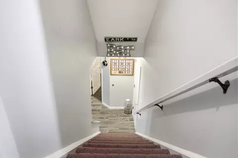 Entry Way - 3144 Lark Ln, Springfield, OH 45502 photo 3 of 6