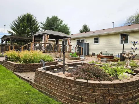 Exterior - 6670 Middle Urbana Rd, Springfield, OH 45502 photo 7 of 15