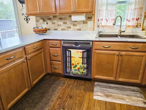 Kitchen - 6670 Middle Urbana Rd, Springfield, OH 45502 photo 5 of 8