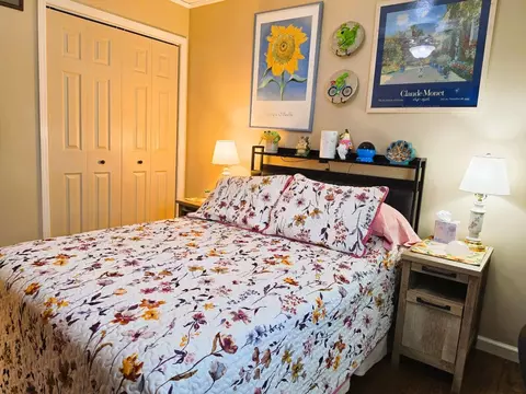 Bedroom - 6670 Middle Urbana Rd, Springfield, OH 45502 photo 6 of 8
