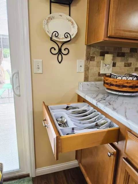 Kitchen - 6670 Middle Urbana Rd, Springfield, OH 45502 photo 7 of 8