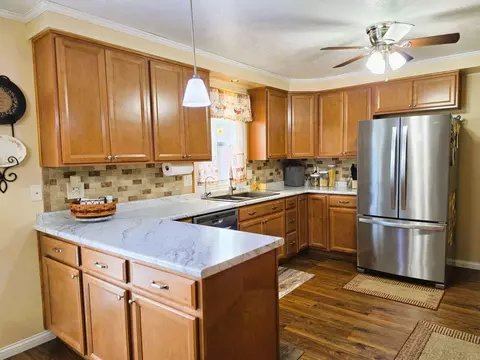 Kitchen - 6670 Middle Urbana Rd, Springfield, OH 45502 photo 1 of 8