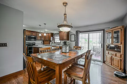 Dining - 1324 Westview Ave, Springfield, OH 45502 photo 1 of 2