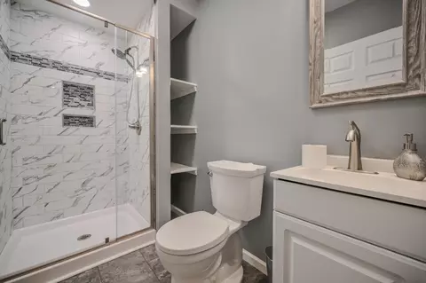 Bath - 1324 Westview Ave, Springfield, OH 45502 photo 8 of 9