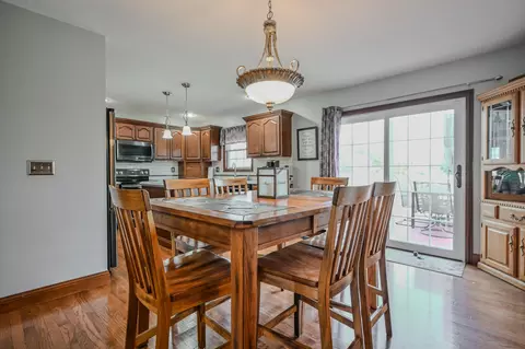 Dining - 1324 Westview Ave, Springfield, OH 45502 photo 2 of 2