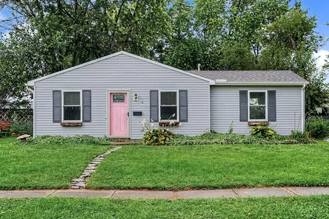 37 Weinland St, New Carlisle, OH 45344