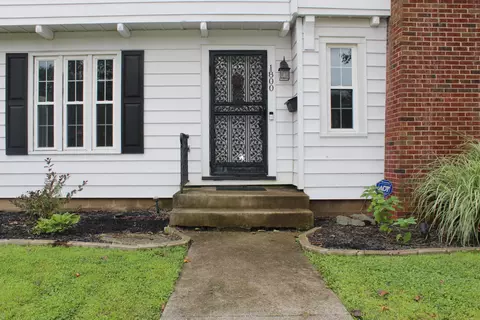 Exterior - 1800 Pembrook Rd, Springfield, OH 45504 photo 2 of 5