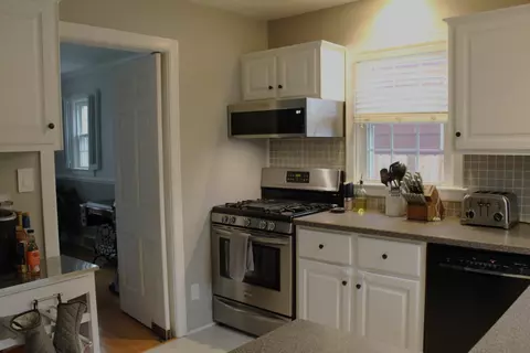 Kitchen - 1800 Pembrook Rd, Springfield, OH 45504 photo 1 of 2