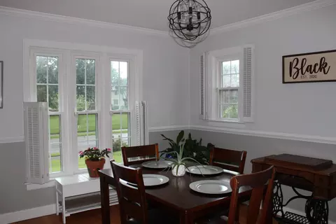 Dining - 1800 Pembrook Rd, Springfield, OH 45504 photo 2 of 2