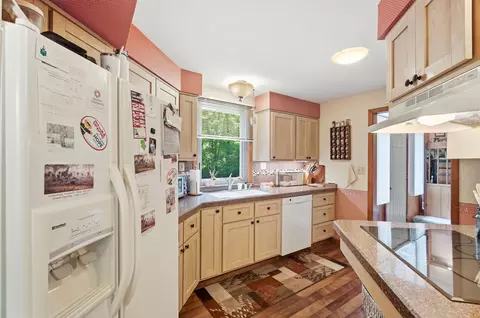 Kitchen - 2700 Cardinal Rd, Springfield, OH 45502 photo 7 of 7
