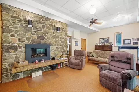 Living - 2700 Cardinal Rd, Springfield, OH 45502 photo 13 of 13