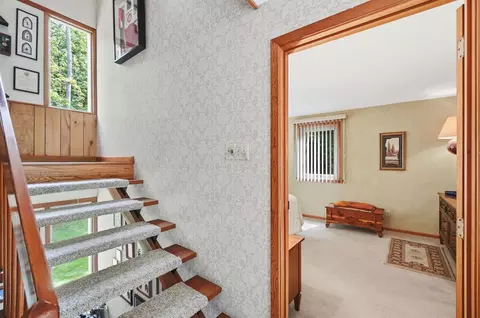 Entry Way - 2700 Cardinal Rd, Springfield, OH 45502 photo 15 of 17