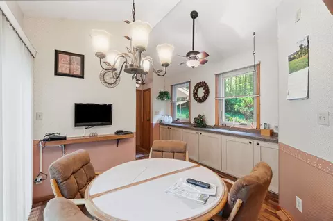 Dining - 2700 Cardinal Rd, Springfield, OH 45502 photo 3 of 5