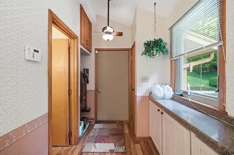 Entry Way - 2700 Cardinal Rd, Springfield, OH 45502 photo 11 of 17
