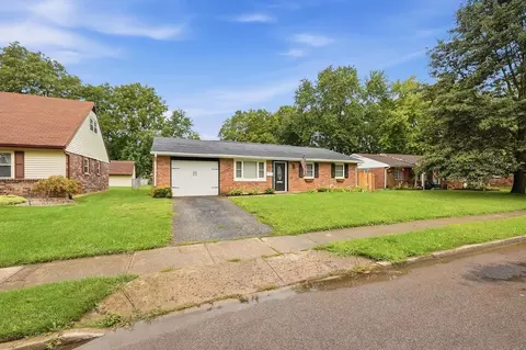 1258 Skylark Dr, Troy, OH 45373