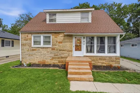 Exterior - 308 Birch Rd, Springfield, OH 45503 photo 5 of 10