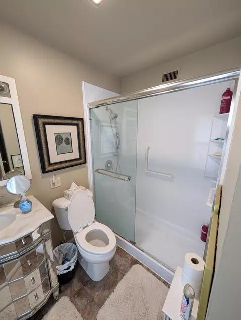 Bath - 540 Kossuth St, Sidney, OH 45365 photo 3 of 4