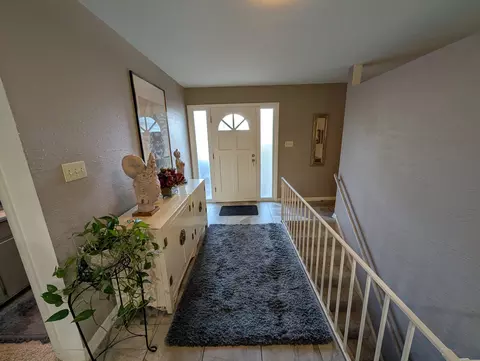Entry Way - 540 Kossuth St, Sidney, OH 45365 photo 2 of 2