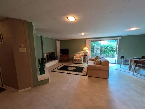 Living - 540 Kossuth St, Sidney, OH 45365 photo 6 of 7