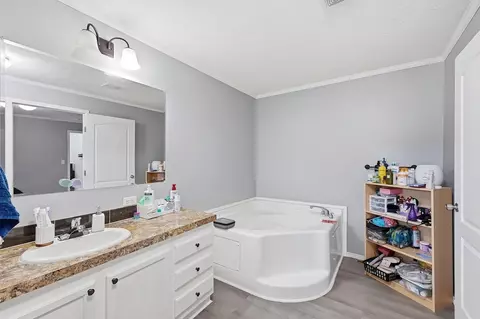 Bath - 4100 Troy Rd #36, Springfield, OH 45502 photo 2 of 3