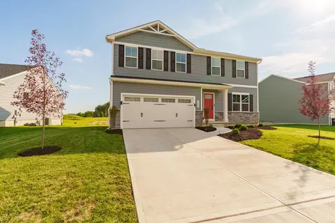 Exterior - 1423 Silverleaf Oak St, Sidney, OH 45365 photo 3 of 6