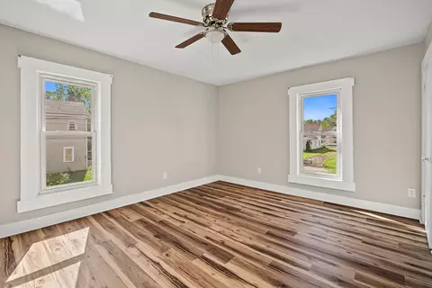 Bedroom - 11 E Southern Ave, Springfield, OH 45506 photo 2 of 3