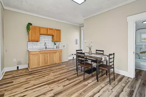 Dining - 11 E Southern Ave, Springfield, OH 45506 photo 1 of 2