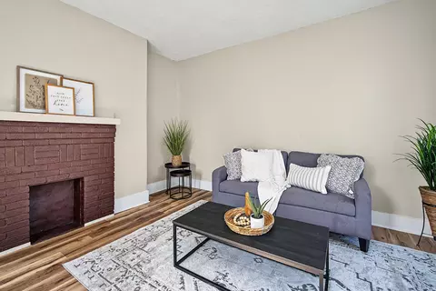 Living - 11 E Southern Ave, Springfield, OH 45506 photo 1 of 3