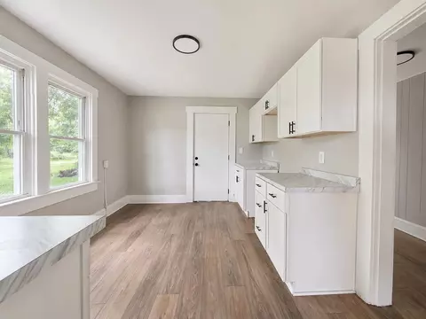 Kitchen - 131-133 E Southern Ave, Springfield, OH 45505 photo 3 of 3
