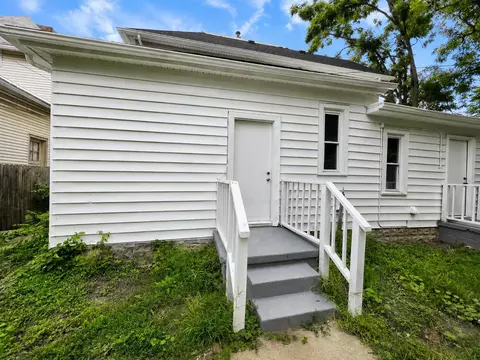 Exterior - 131-133 E Southern Ave, Springfield, OH 45505 photo 4 of 9