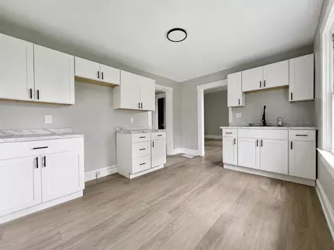 Kitchen - 131-133 E Southern Ave, Springfield, OH 45505 photo 1 of 3