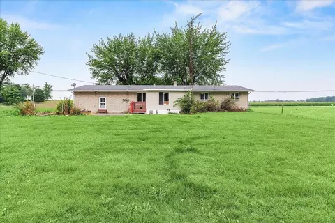 Exterior - 720 Cretcher Ave, De Graff, OH 43318 photo 6 of 8
