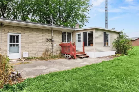 Exterior - 720 Cretcher Ave, De Graff, OH 43318 photo 8 of 8