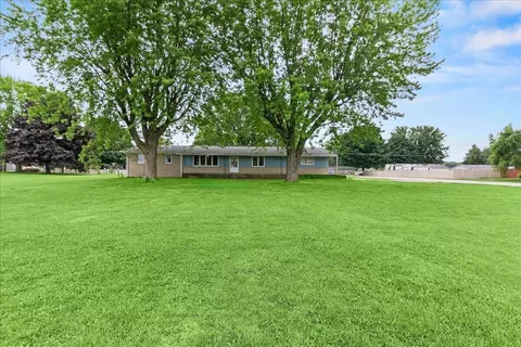 Exterior - 720 Cretcher Ave, De Graff, OH 43318 photo 3 of 8