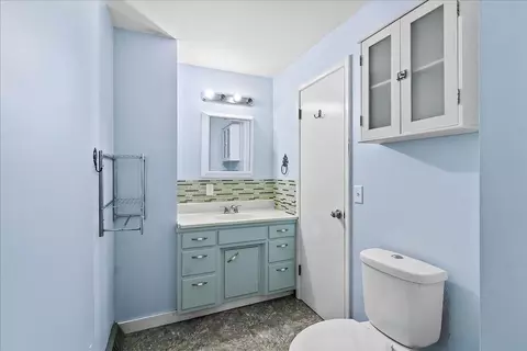 Bath - 720 Cretcher Ave, De Graff, OH 43318 photo 2 of 4