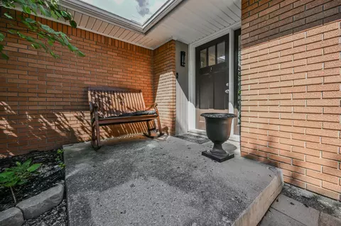 Exterior - 1939 Westgate Rd, Springfield, OH 45504 photo 4 of 8